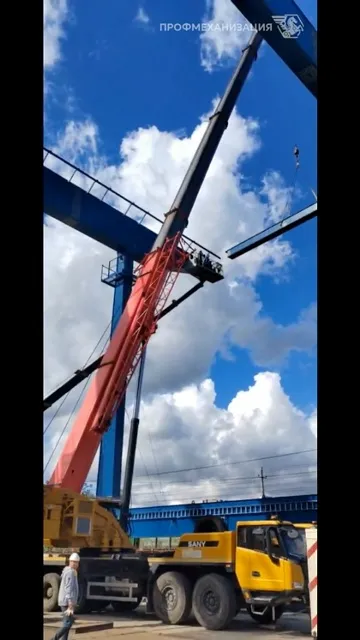 Строительство ангаров в Уфе — кадр из видео
